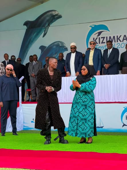 Ugandan Singer Jose Chameleon meets Tanzanian President Samia Suluhu Hassan.